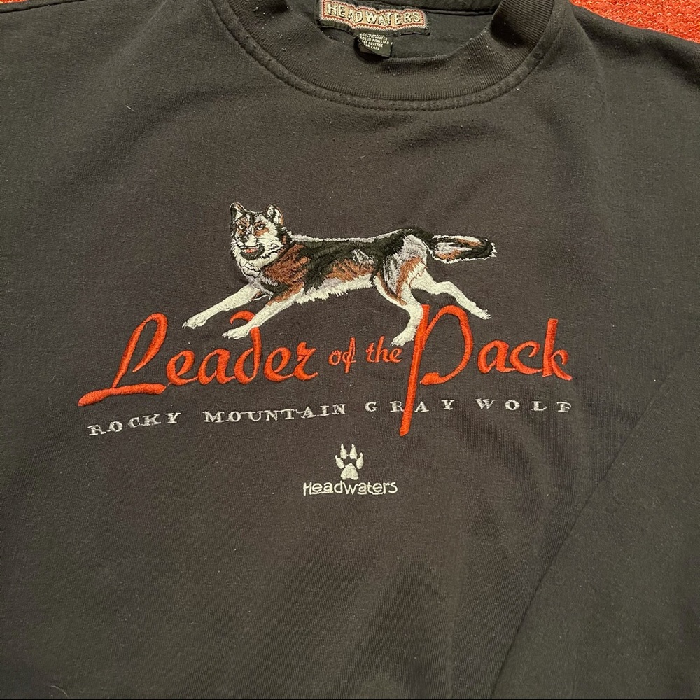 Vintage embroidered sweatshirt - Picture 2 of 3